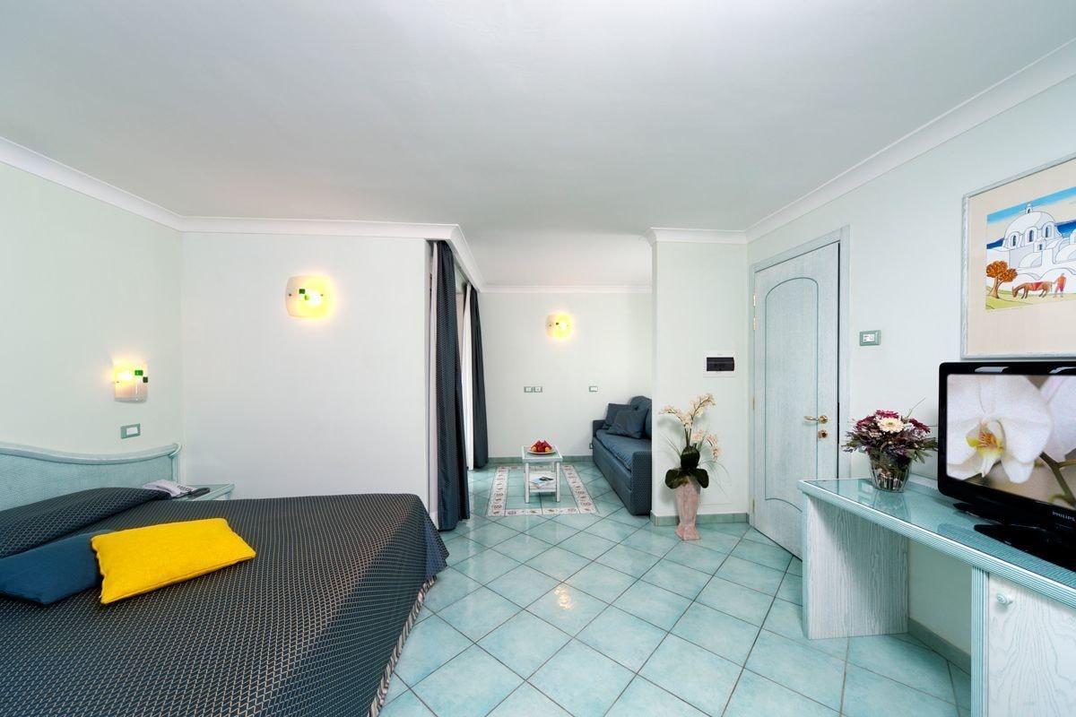 Hotel Bellevue Benessere & Relax Иския Екстериор снимка