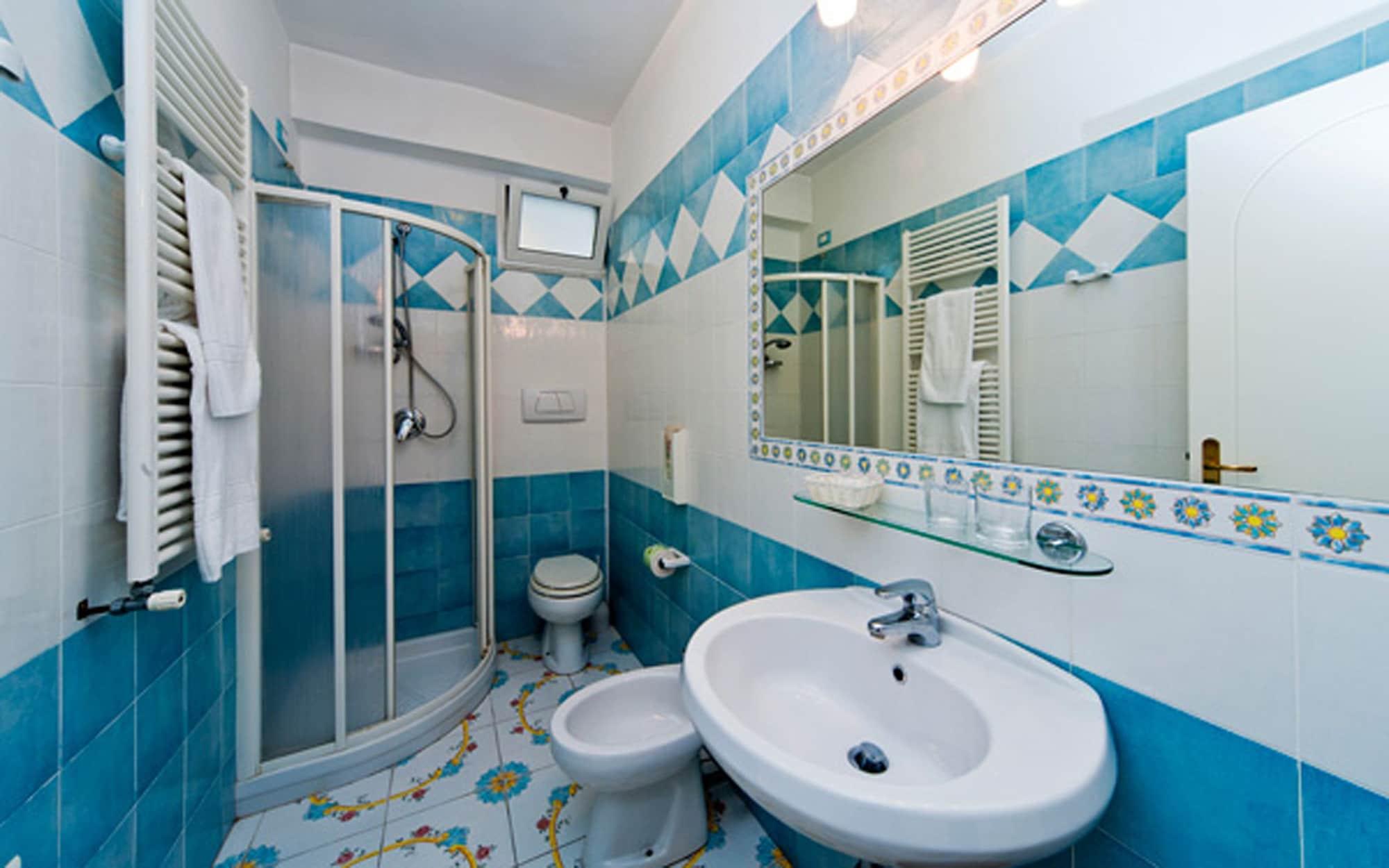 Hotel Bellevue Benessere & Relax Иския Екстериор снимка