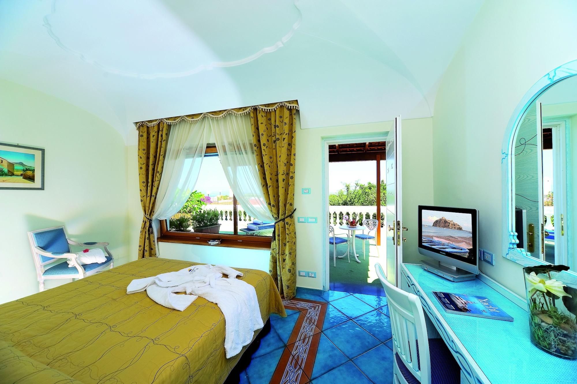 Hotel Bellevue Benessere & Relax Иския Екстериор снимка