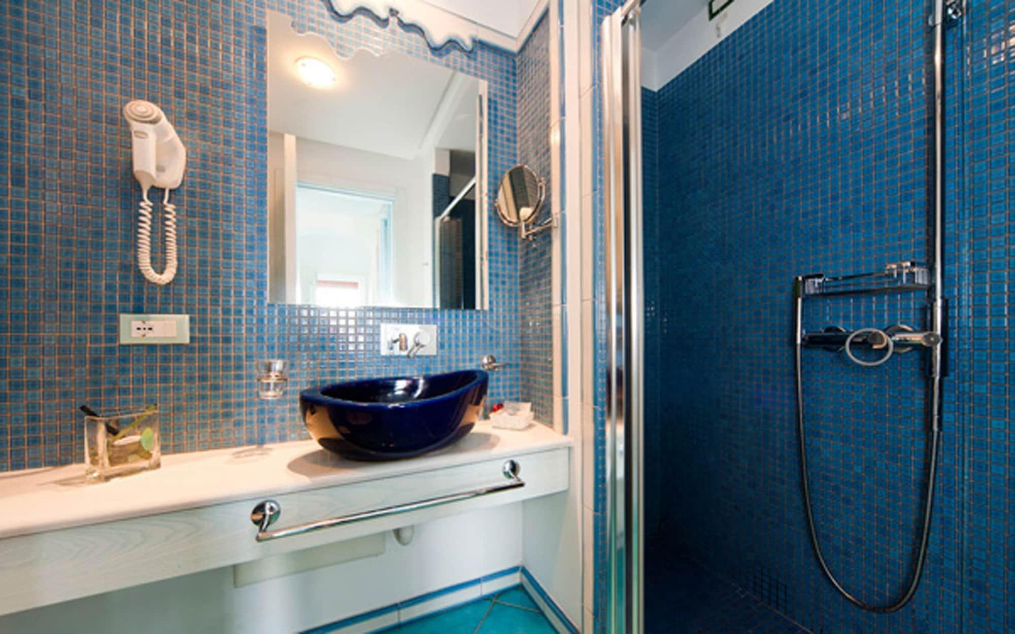 Hotel Bellevue Benessere & Relax Иския Екстериор снимка