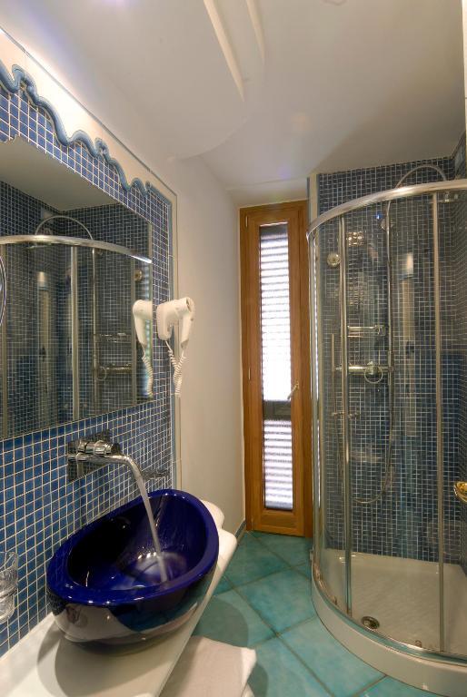 Hotel Bellevue Benessere & Relax Иския Стая снимка