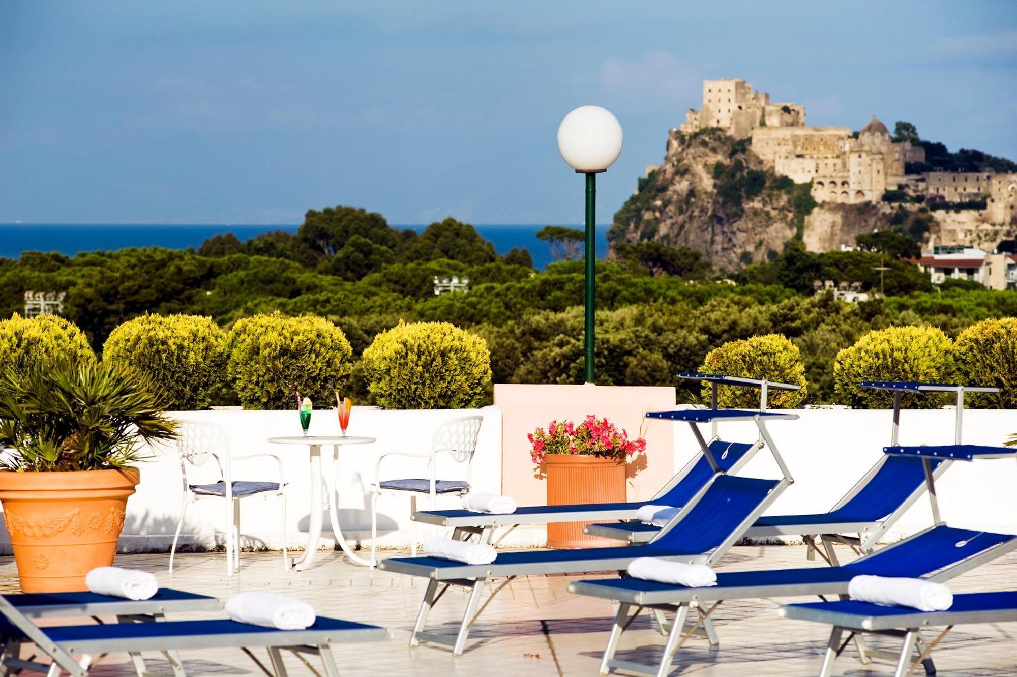 Hotel Bellevue Benessere & Relax Иския Екстериор снимка