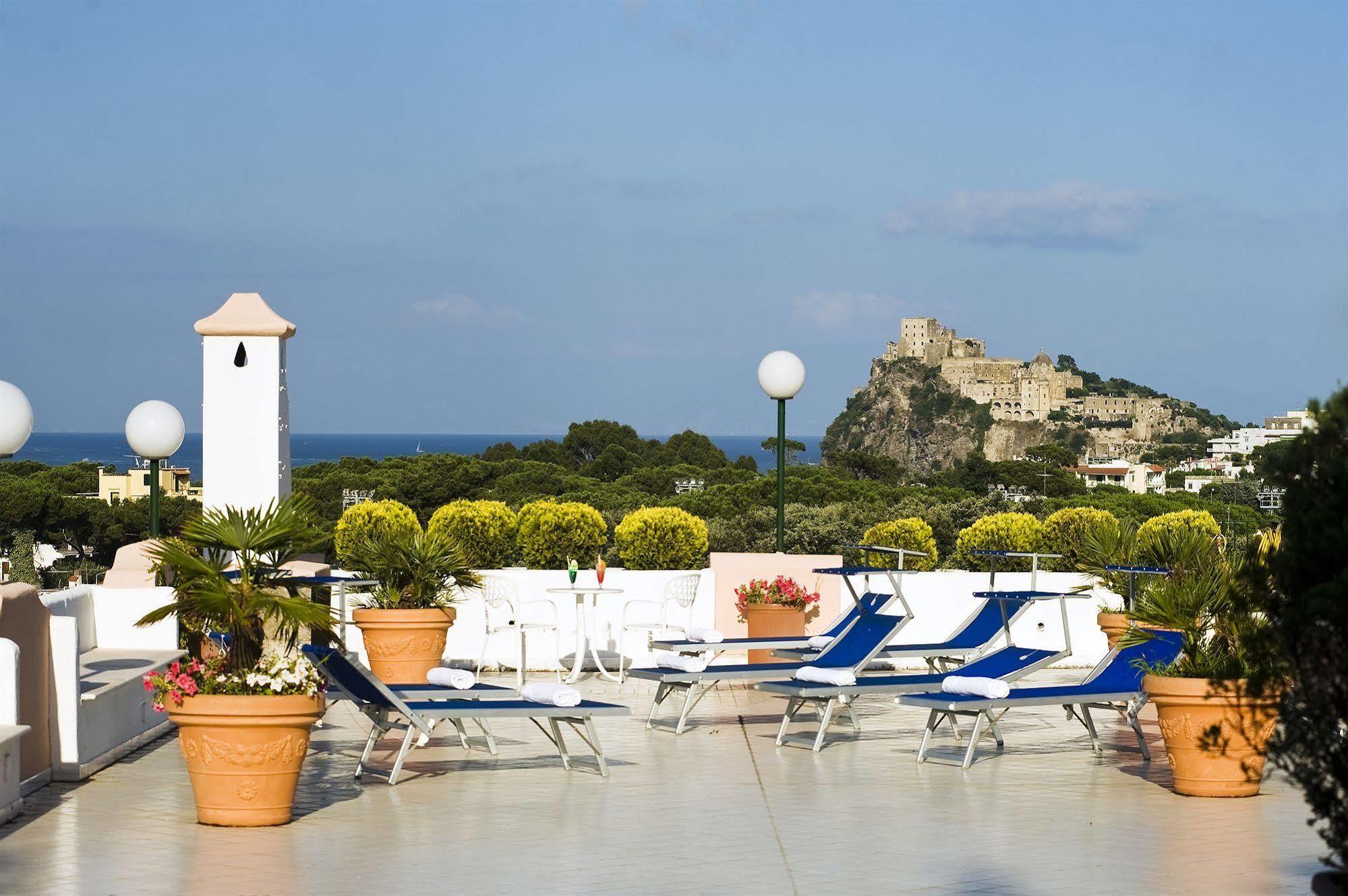 Hotel Bellevue Benessere & Relax Иския Екстериор снимка