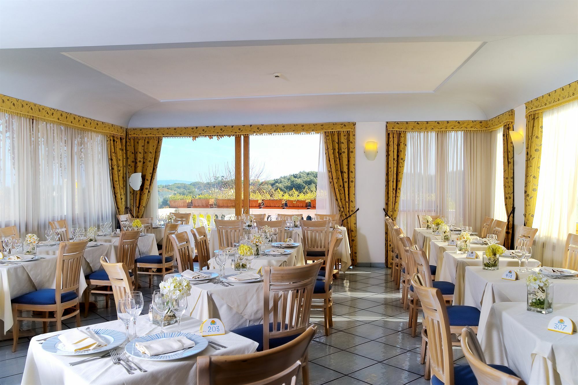 Hotel Bellevue Benessere & Relax Иския Екстериор снимка